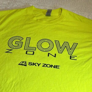 sky zone park glow zone unisex Gildan tshirt size small bright neon color